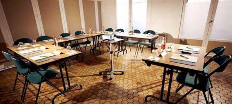 Campanile Saint-christophe 3*